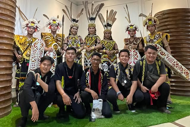 Tari Dayak Ngayau