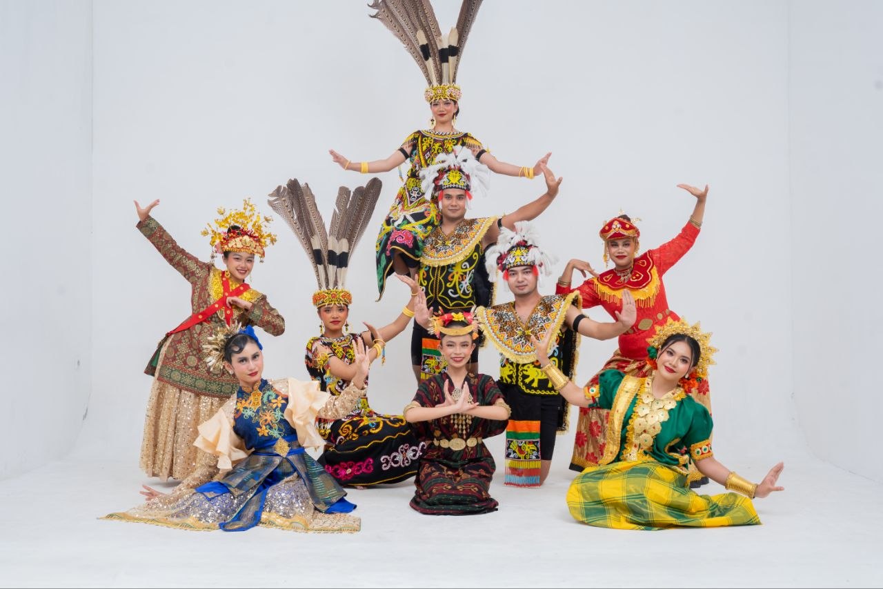Tari Pesona Bhineka Tunggal Ika